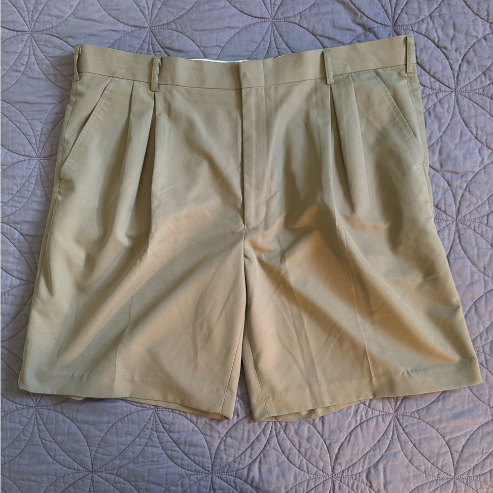 Men’s Boast USA Khaki Shorts